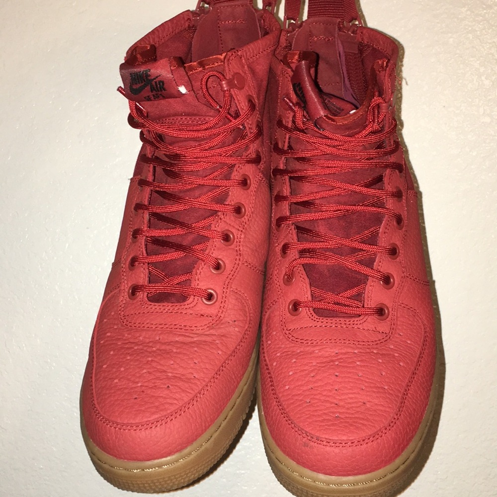 Goddess of Victory Air Force 1 Mids